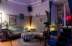 Mouse fuss. Лофт арт-хаус со сценой и террасой 