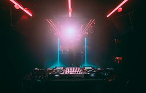 Ангар. Клуб с качественным звуком и светом