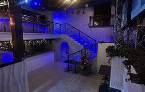 Двухуровневый VERO_LOFT «все включено» с караоке и диджеем