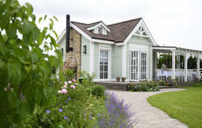 Leona Event(Леона Эвент). Пространство на открытом воздухе