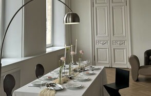 Statement. Особняк XIX века с лепниной и каминами