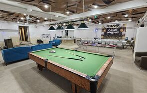 Караоке-лофт с бильярдом