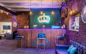 Исторический лофт эпохи Российской Империи с летней верандой