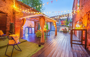 Исторический лофт эпохи Российской Империи с летней верандой