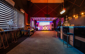 Панорамный лофт с выходом на крышу