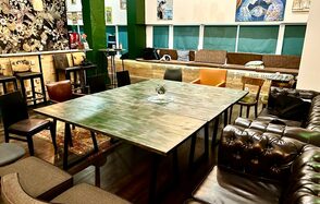 Лофт для вечеринок с коктейльным баром 