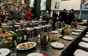 Лофт для вечеринок с коктейльным баром 