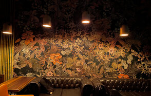 Лофт для вечеринок с коктейльным баром 