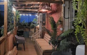 Loft with color music, make noise around the clock!