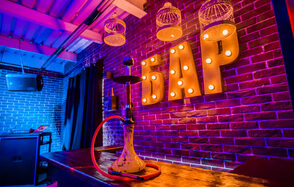 Лофт Комод. Уютный лофт со сценой, караоке и барбекю