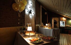 Duty Free Loft (Дьюти Фри лофт). Мансарда в центре Петербурга