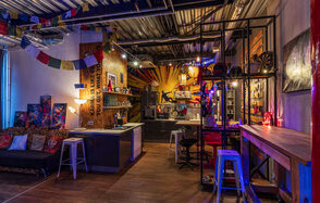 Лофт-апартаменты с кухней и душем 