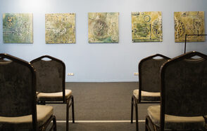 Воздушный и светлый зал в прованском стиле