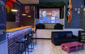 Уютный лофт в строгих тонах