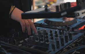 Крыша с шатром для мероприятий любого формата