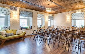 Лофт с видом на набережную в историческом здании на Таганке