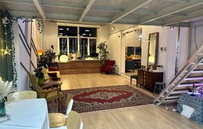 Светлый и тёплый лофт