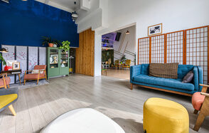 Светлый и тёплый лофт