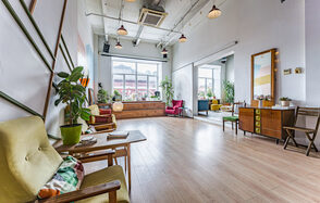 Светлый и тёплый лофт