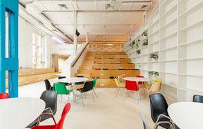 Лофт IDEALISTA. Просторный двухуровневый лофт