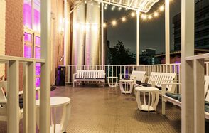 Лофт IDEALISTA. Просторный двухуровневый лофт