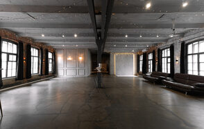 SoldOut Lофт. Лофт-пространство с панорамными окнами