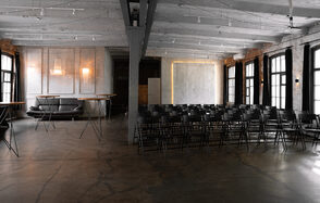 SoldOut Lофт. Лофт-пространство с панорамными окнами